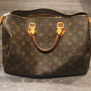 Authentic Monogram Louis Vuitton Speedy 35